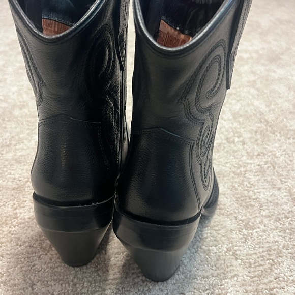 Boot Barn Boots (Women’s) - Picture 6 of 6